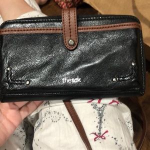 Like new crossbody bag